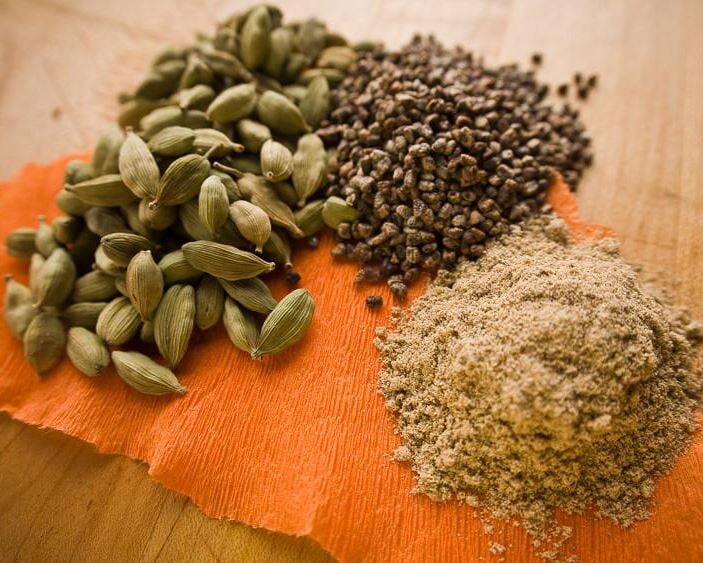 Cardamom SPICE THE SPICE TRADER Whole Green