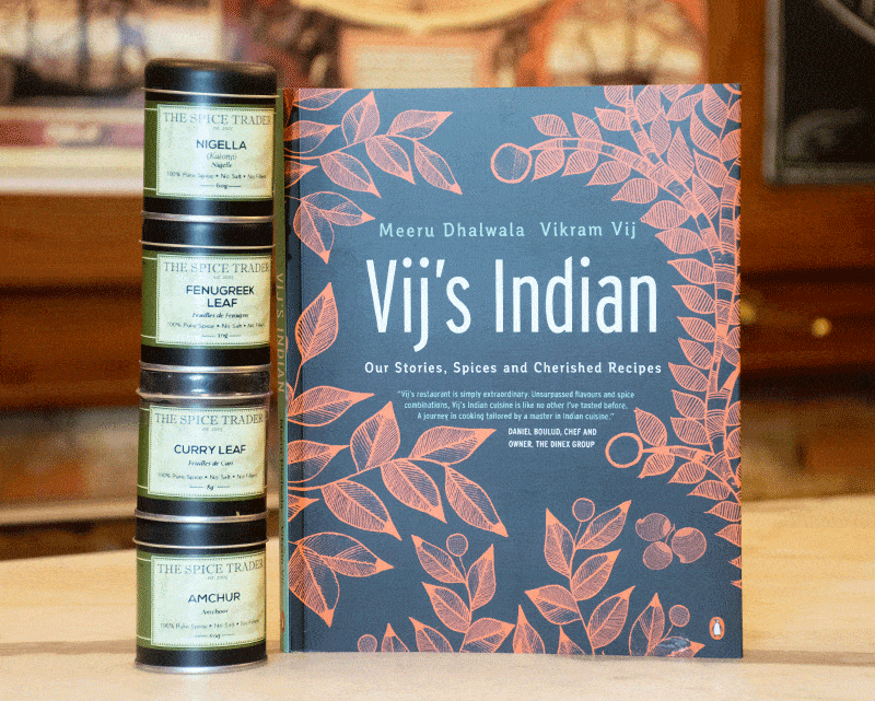 Vij&#39;s Indian Cook Book &amp; Spice Set THE SPICE TRADER 